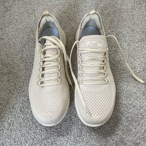 APL Women's Techloom Breeze Shoes